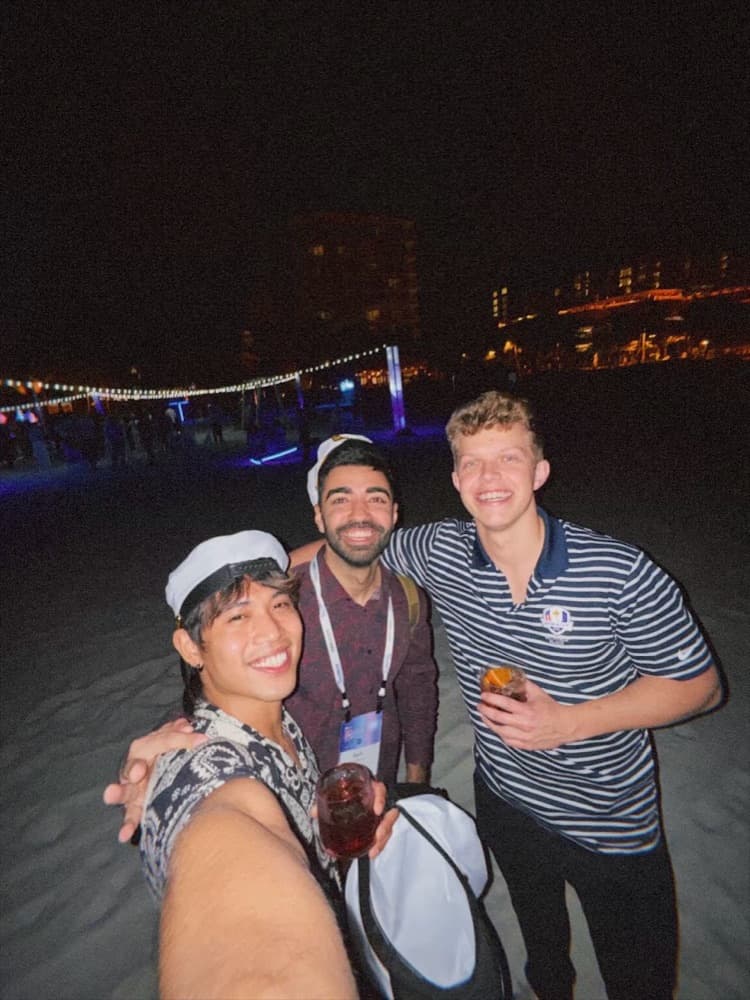 sailor hats, because we ship